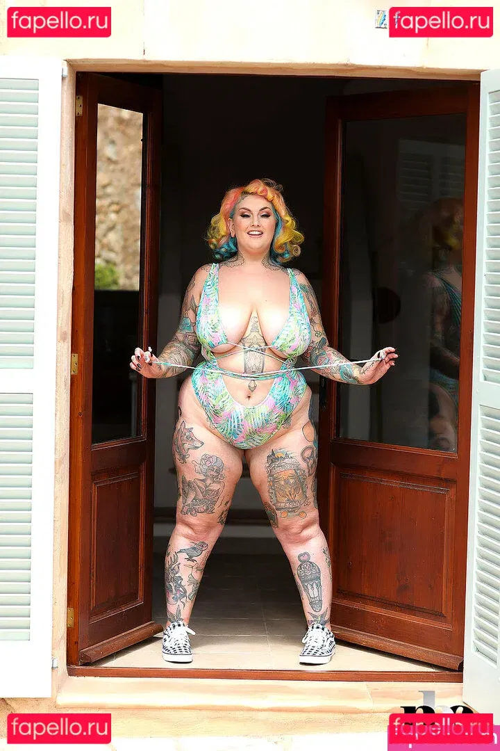 GaldaLou Onlyfans Photo Gallery 