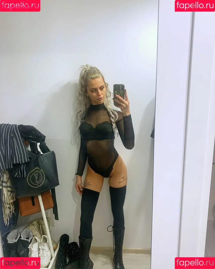 axalrnaed Onlyfans Photo Gallery 