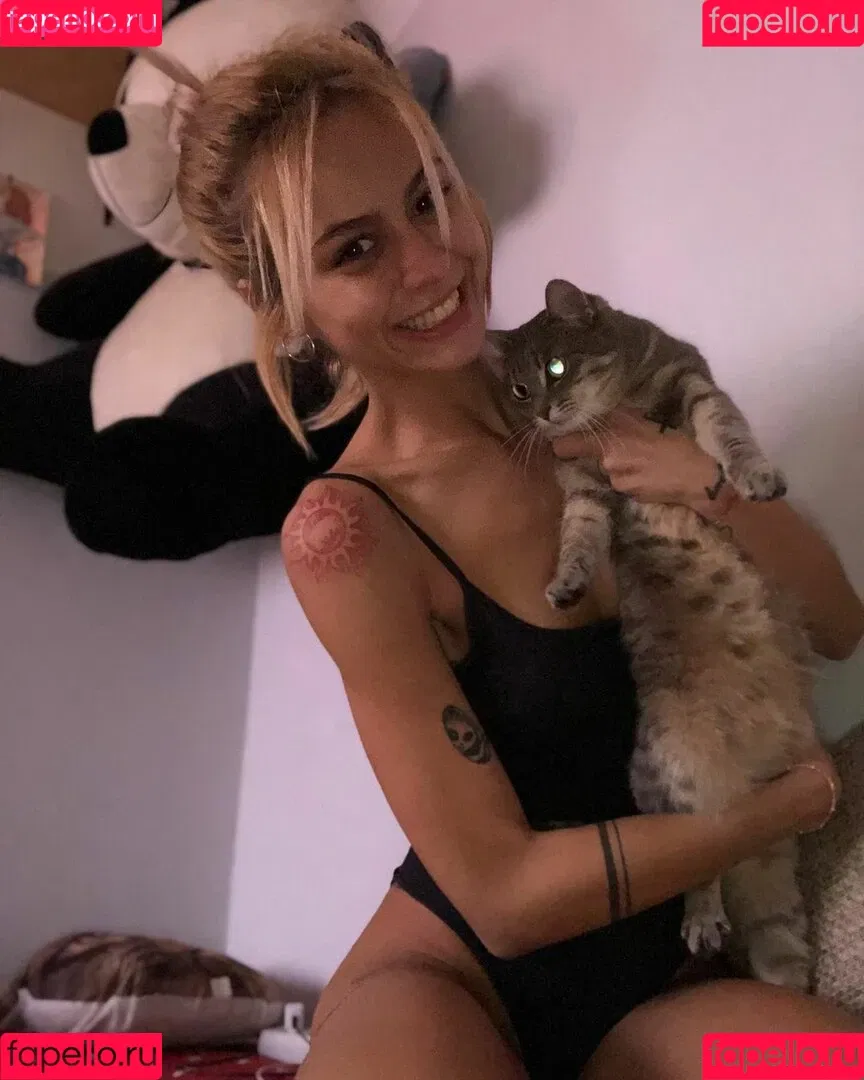 axalrnaed Onlyfans Photo Gallery 