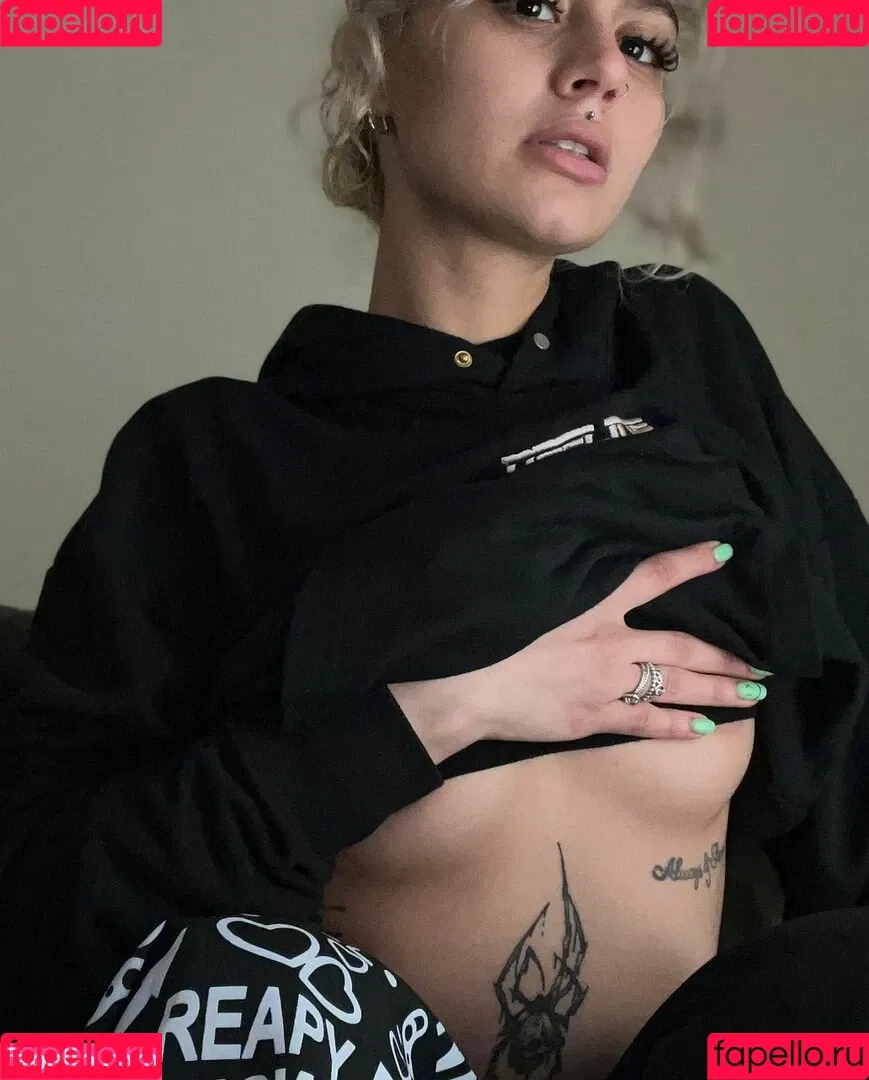 axalrnaed Onlyfans Photo Gallery 