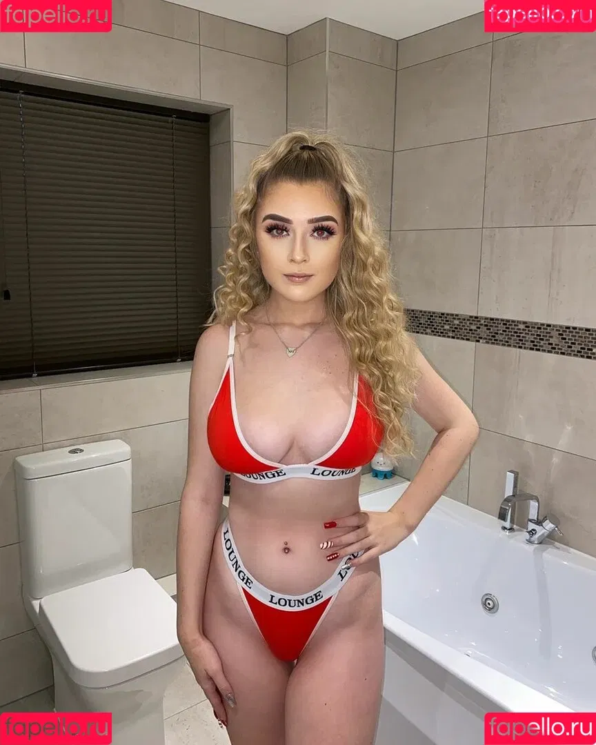 Alex Estelle / alexestellew / alexestellewx Onlyfans Photo Gallery 