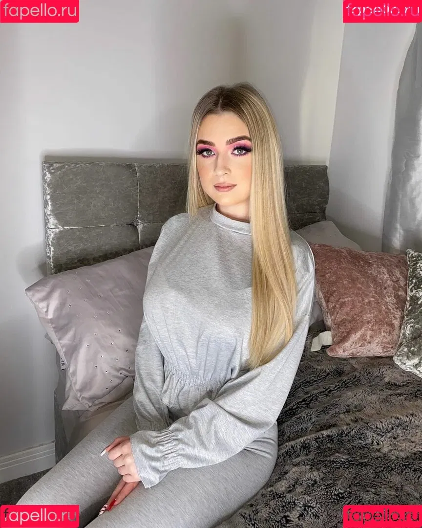 Alex Estelle / alexestellew / alexestellewx Onlyfans Photo Gallery 