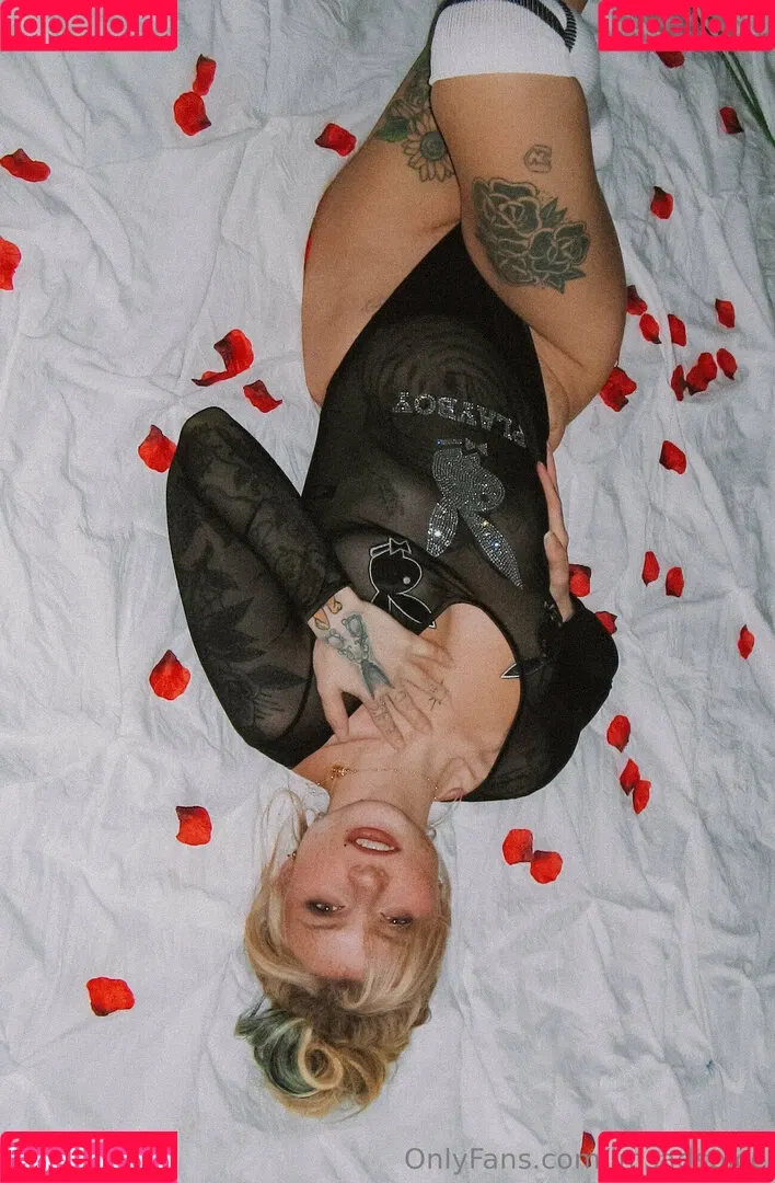 extrasadspice / imsadspice Onlyfans Photo Gallery 