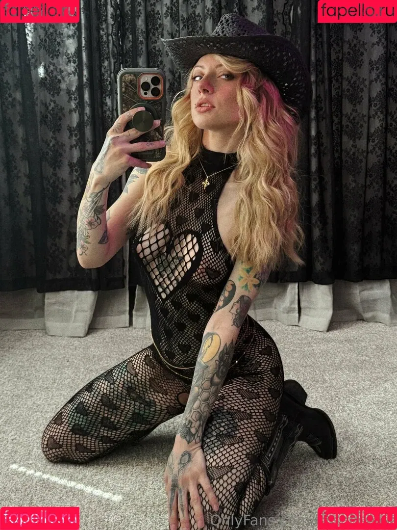 extrasadspice / imsadspice Onlyfans Photo Gallery 