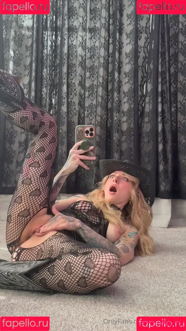extrasadspice / imsadspice Onlyfans Photo Gallery 