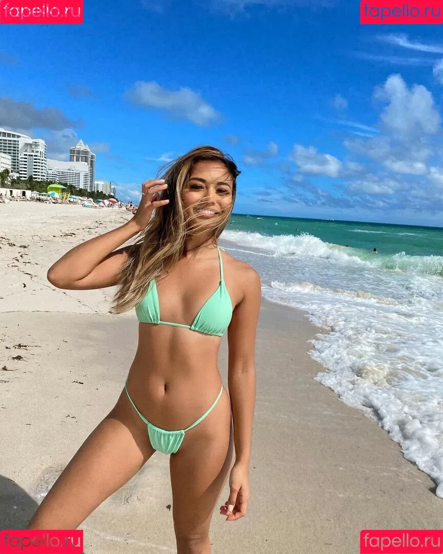 Caaamryn / Camryn Del Rosario Onlyfans Photo Gallery 