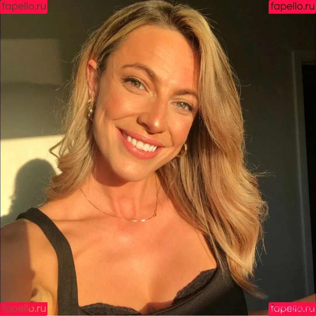 Lauren R / laurenalexis_x / the_laurenr Onlyfans Photo Gallery 