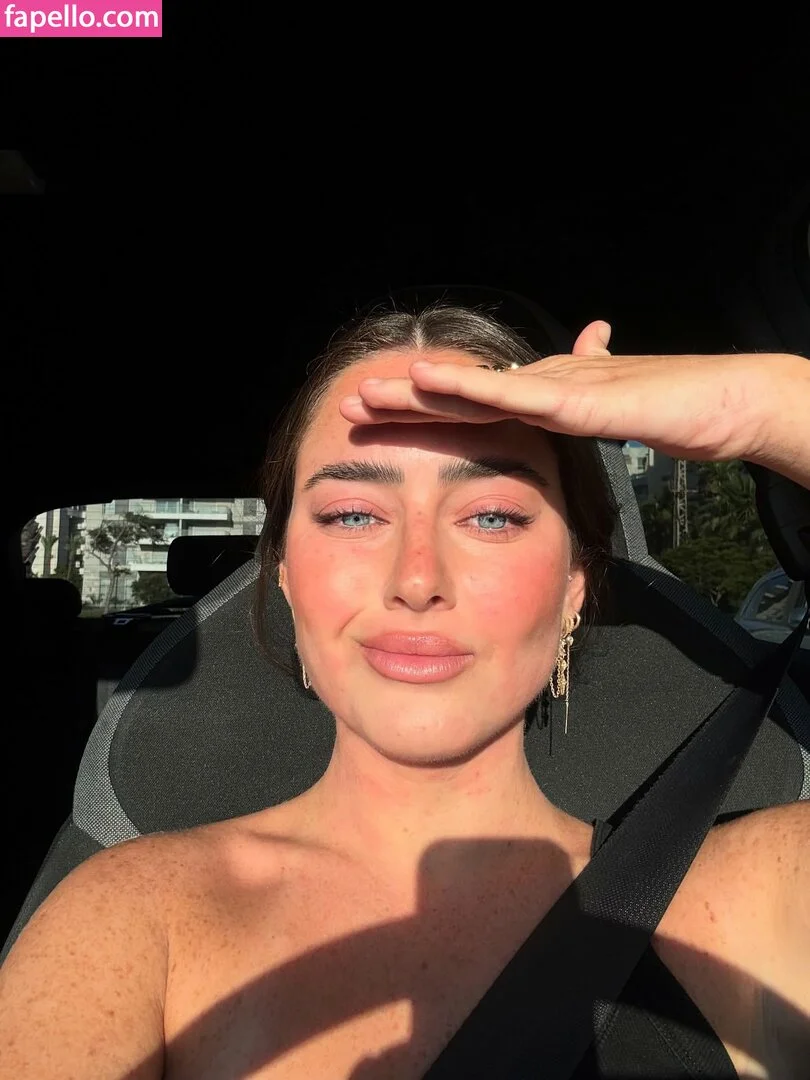 Effy Palarya Nude Onlyfans Photo 13