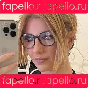 Megann22 / megann__22 Onlyfans Photo Gallery 