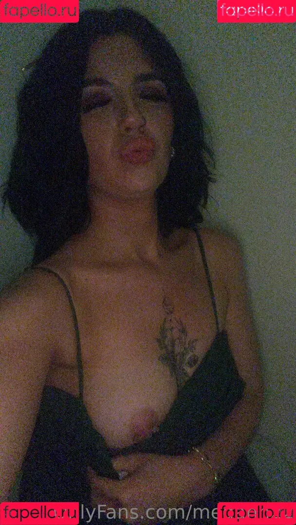 Megann22 / megann__22 Onlyfans Photo Gallery 