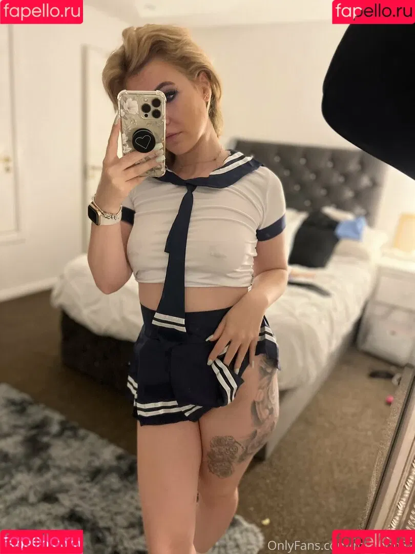 Megann22 / megann__22 Onlyfans Photo Gallery 