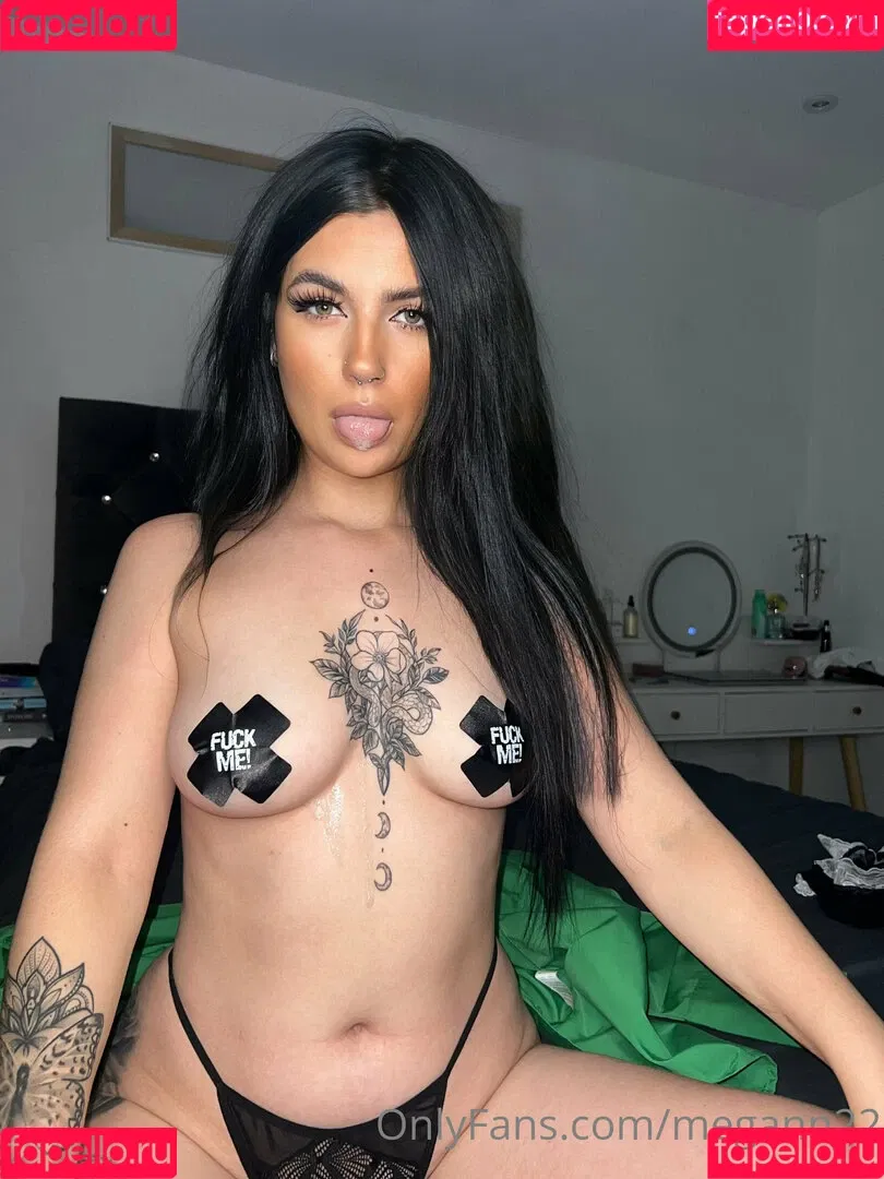 Megann22 / megann__22 Onlyfans Photo Gallery 