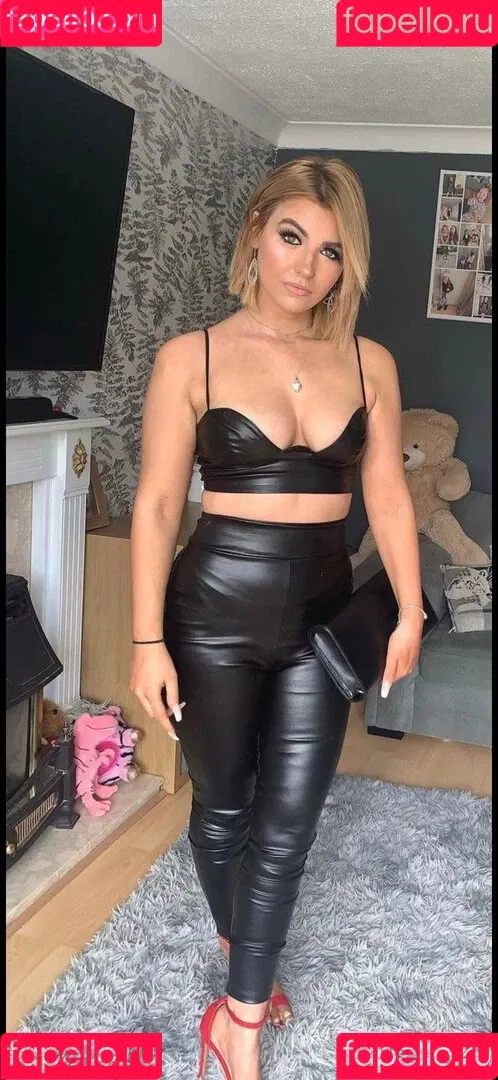 Megann22 / megann__22 Onlyfans Photo Gallery 