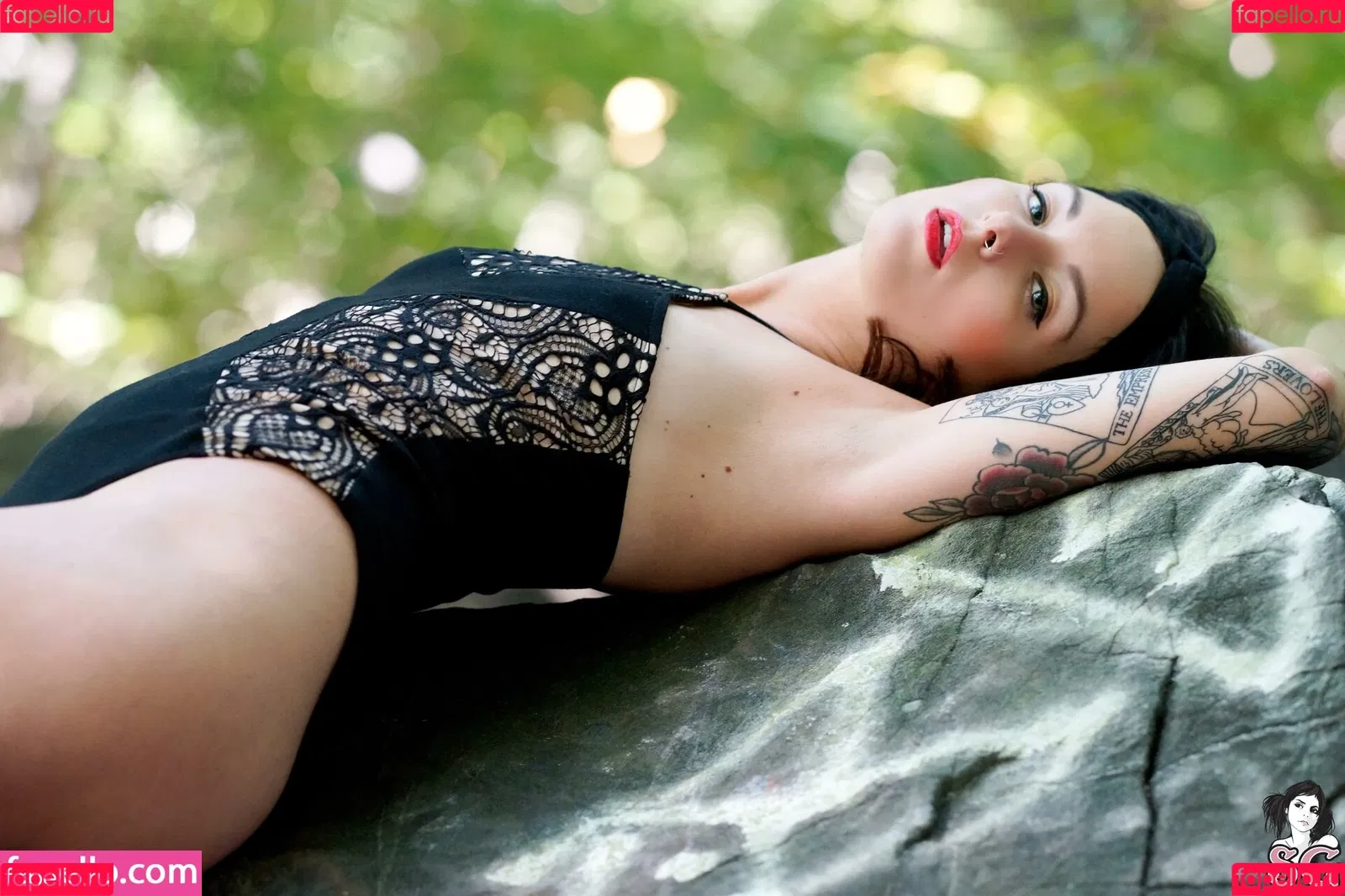 Synatra / sisicestvrai Onlyfans Photo Gallery 