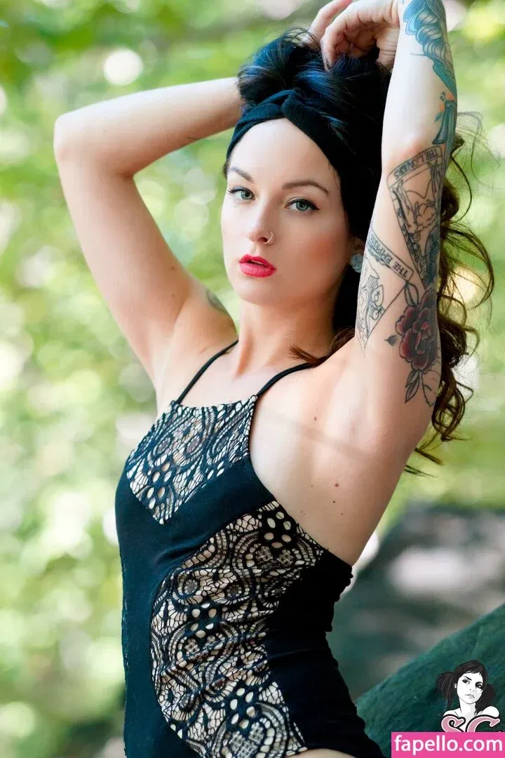 Synatra / sisicestvrai Onlyfans Photo Gallery 