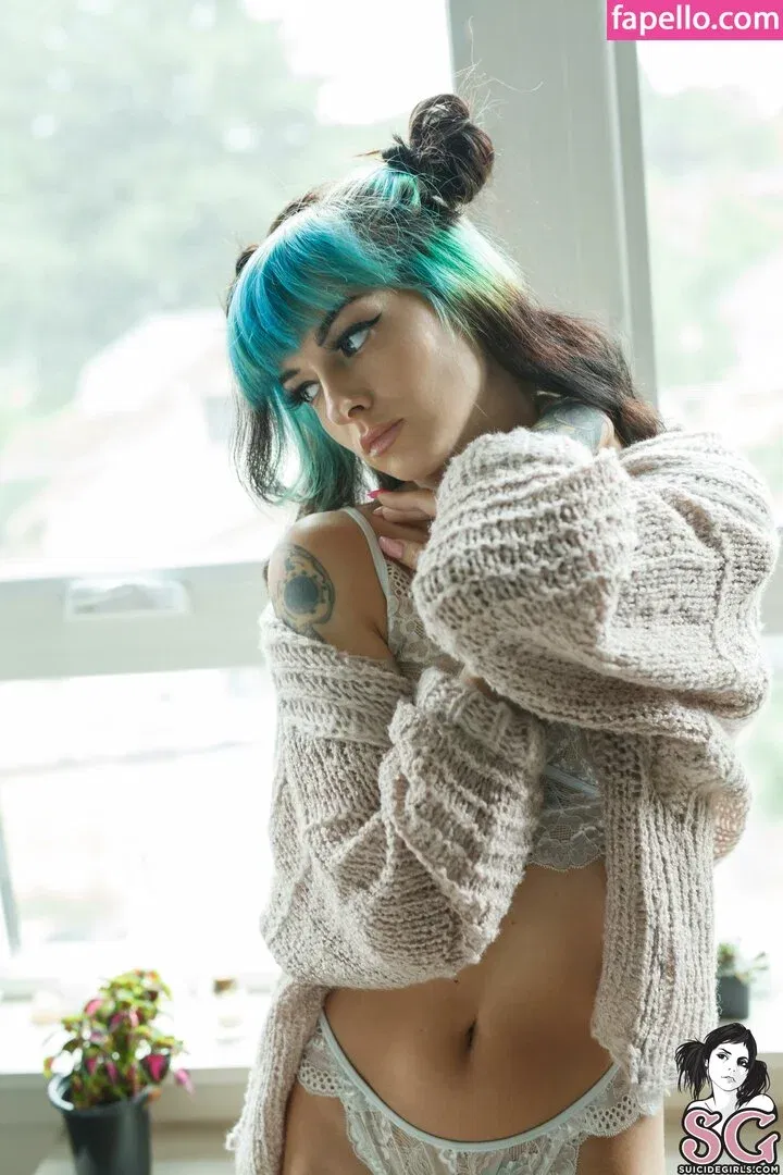 Synatra / sisicestvrai Onlyfans Photo Gallery 