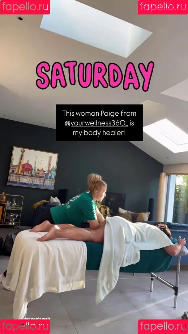 Saira Khan / iamsairakhan / sairasbum Onlyfans Photo Gallery 