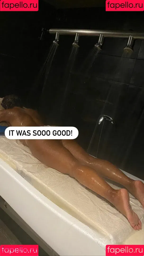 Saira Khan / iamsairakhan / sairasbum Onlyfans Photo Gallery 