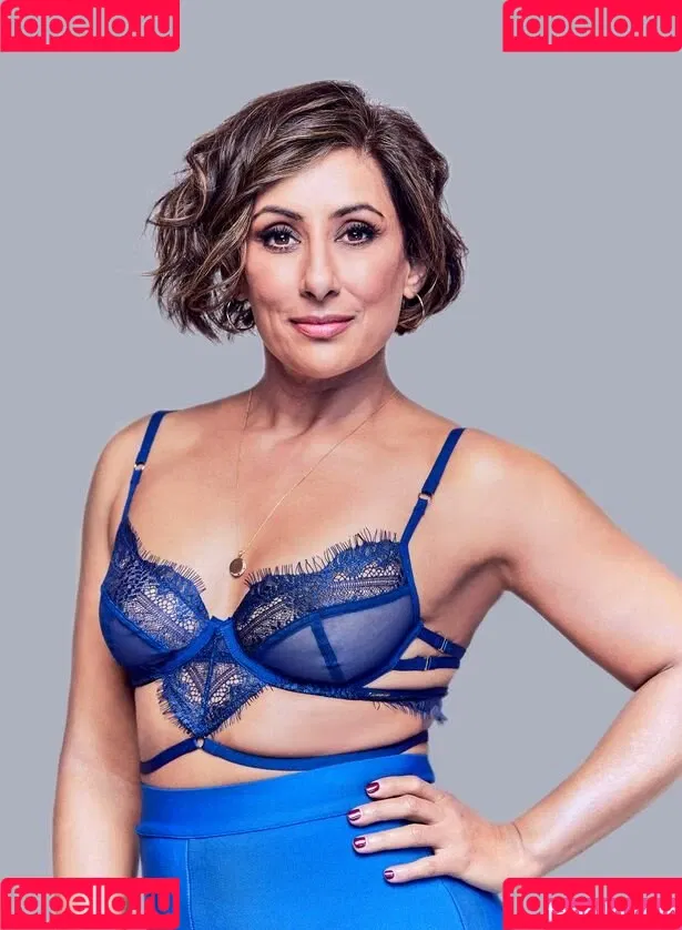 Saira Khan / iamsairakhan / sairasbum Onlyfans Photo Gallery 