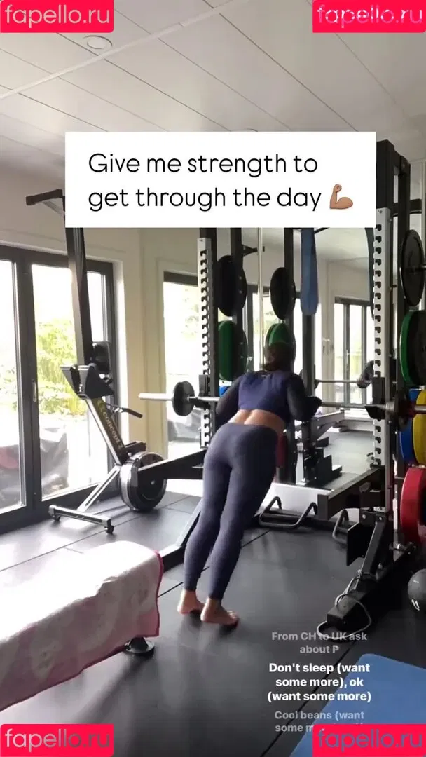 Saira Khan / iamsairakhan / sairasbum Onlyfans Photo Gallery 