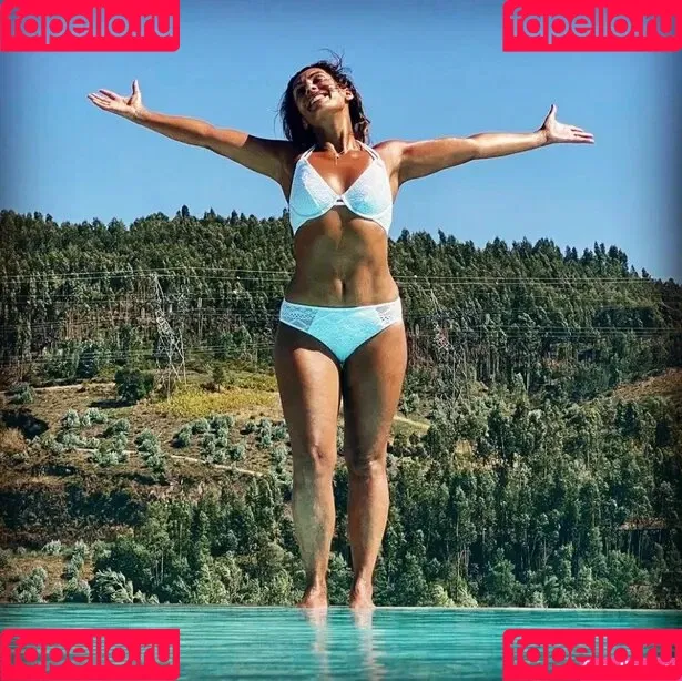 Saira Khan / iamsairakhan / sairasbum Onlyfans Photo Gallery 