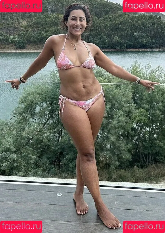 Saira Khan / iamsairakhan / sairasbum Onlyfans Photo Gallery 