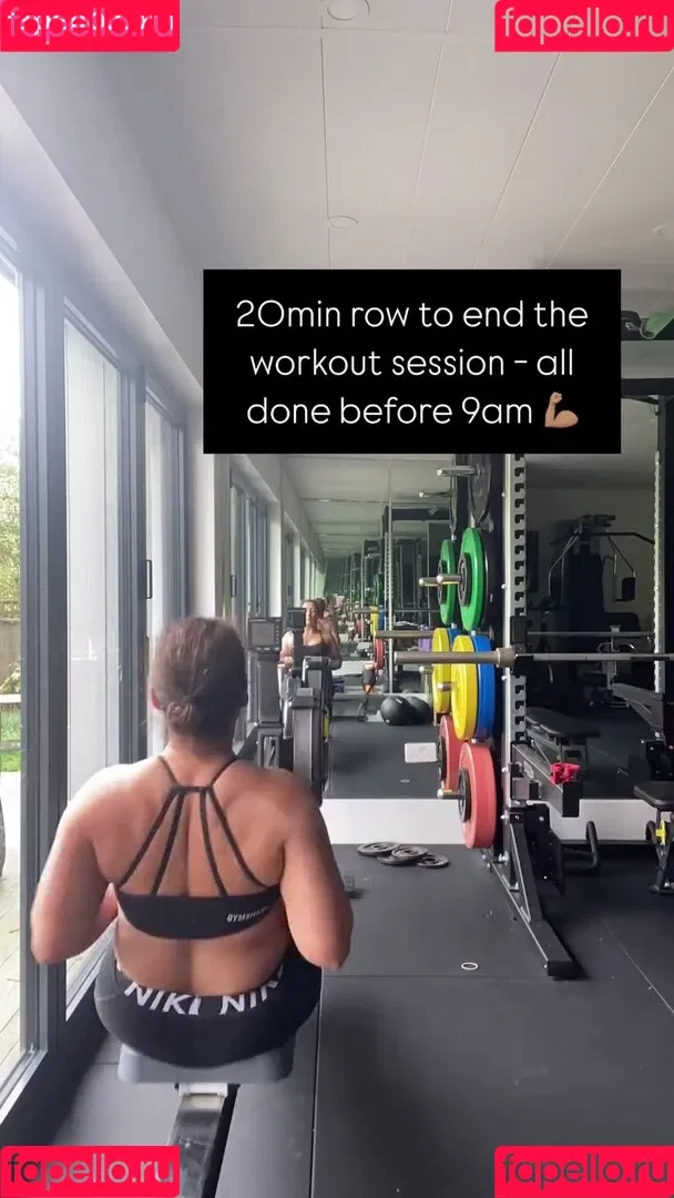 Saira Khan / iamsairakhan / sairasbum Onlyfans Photo Gallery 