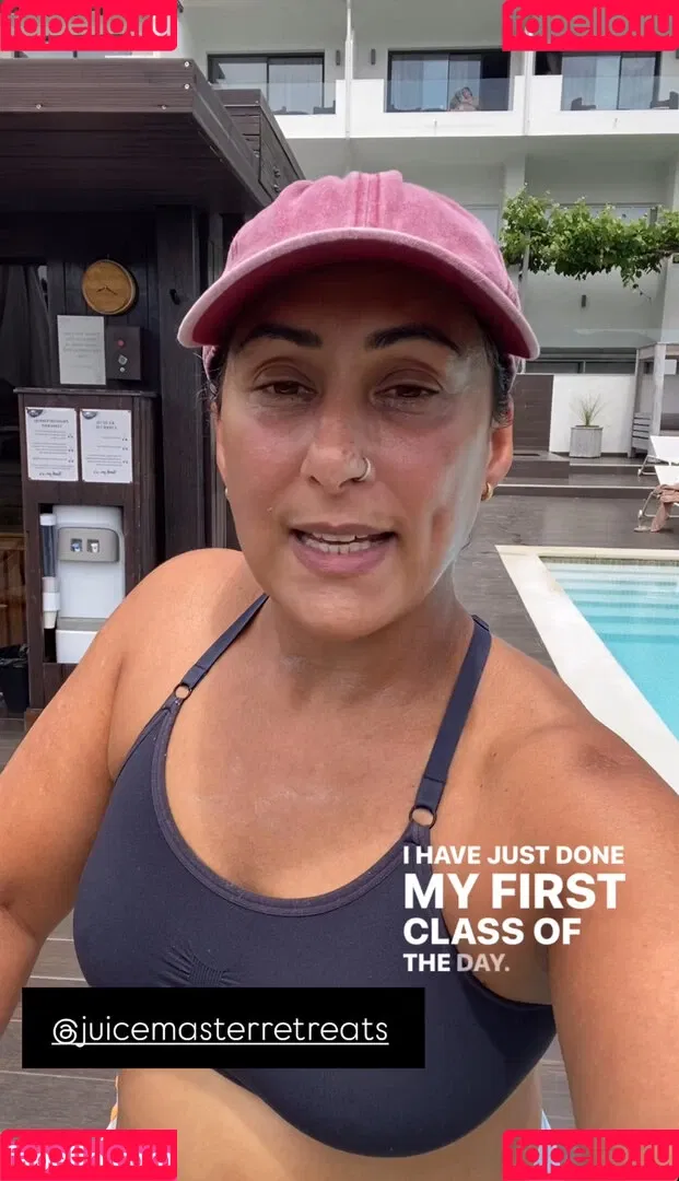 Saira Khan / iamsairakhan / sairasbum Onlyfans Photo Gallery 