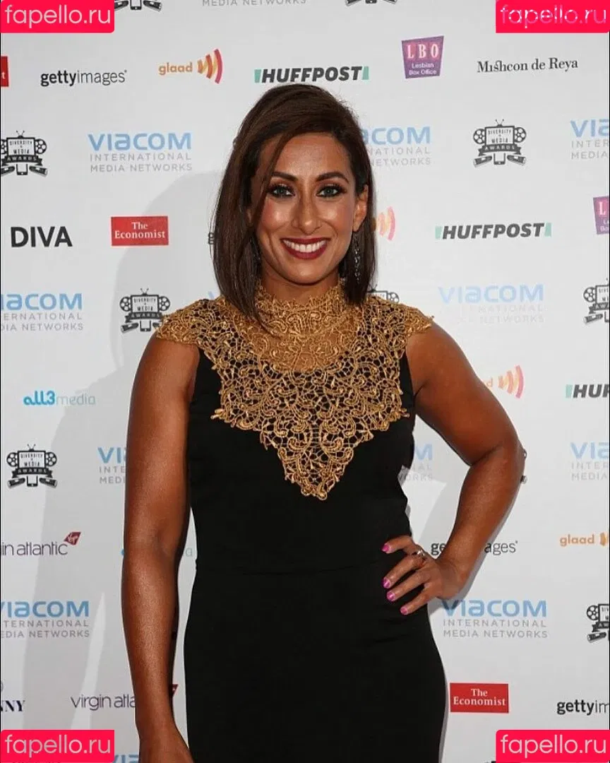 Saira Khan / iamsairakhan / sairasbum Onlyfans Photo Gallery 