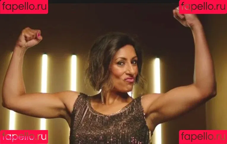 Saira Khan / iamsairakhan / sairasbum Onlyfans Photo Gallery 