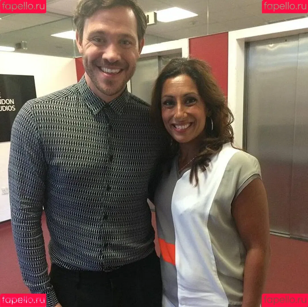 Saira Khan / iamsairakhan / sairasbum Onlyfans Photo Gallery 