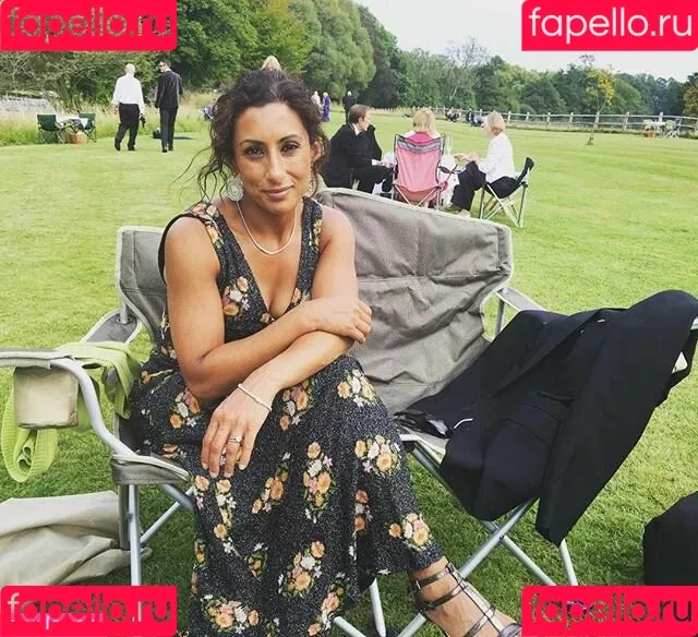 Saira Khan / iamsairakhan / sairasbum Onlyfans Photo Gallery 