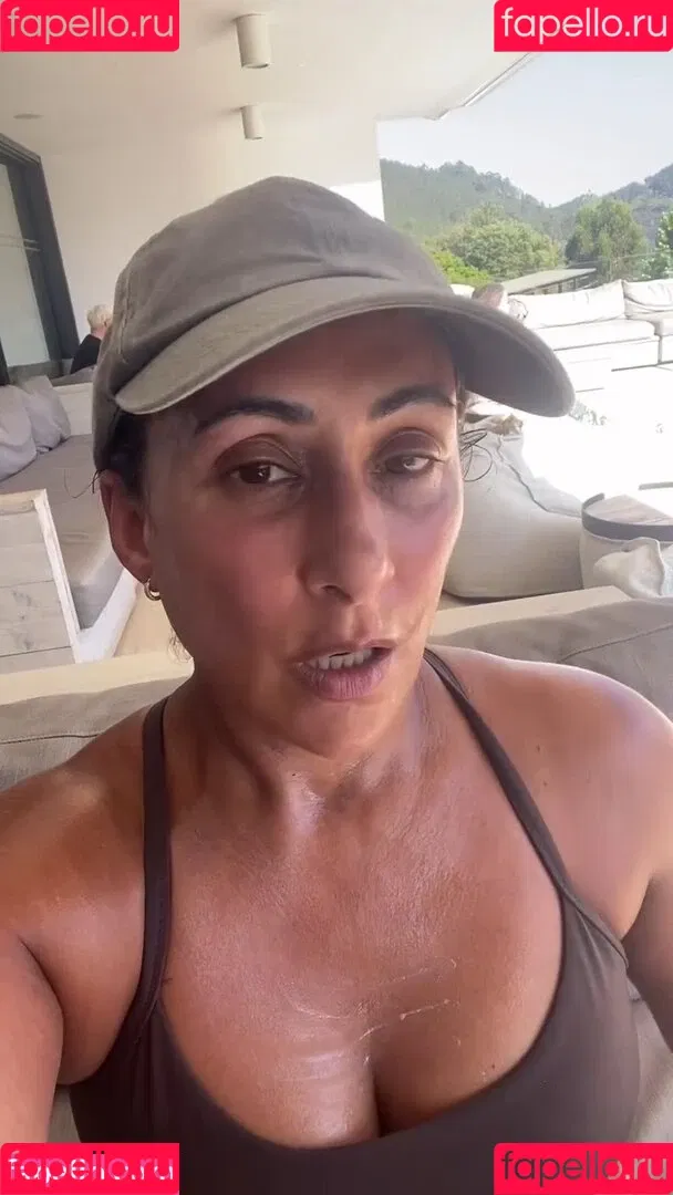 Saira Khan / iamsairakhan / sairasbum Onlyfans Photo Gallery 