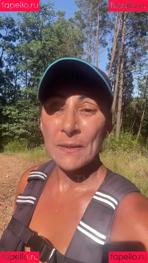 Saira Khan / iamsairakhan / sairasbum Onlyfans Photo Gallery 
