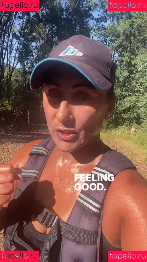 Saira Khan / iamsairakhan / sairasbum Onlyfans Photo Gallery 