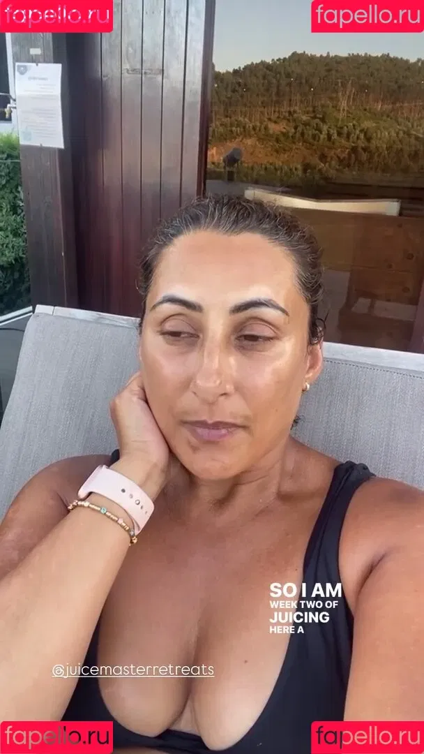 Saira Khan / iamsairakhan / sairasbum Onlyfans Photo Gallery 