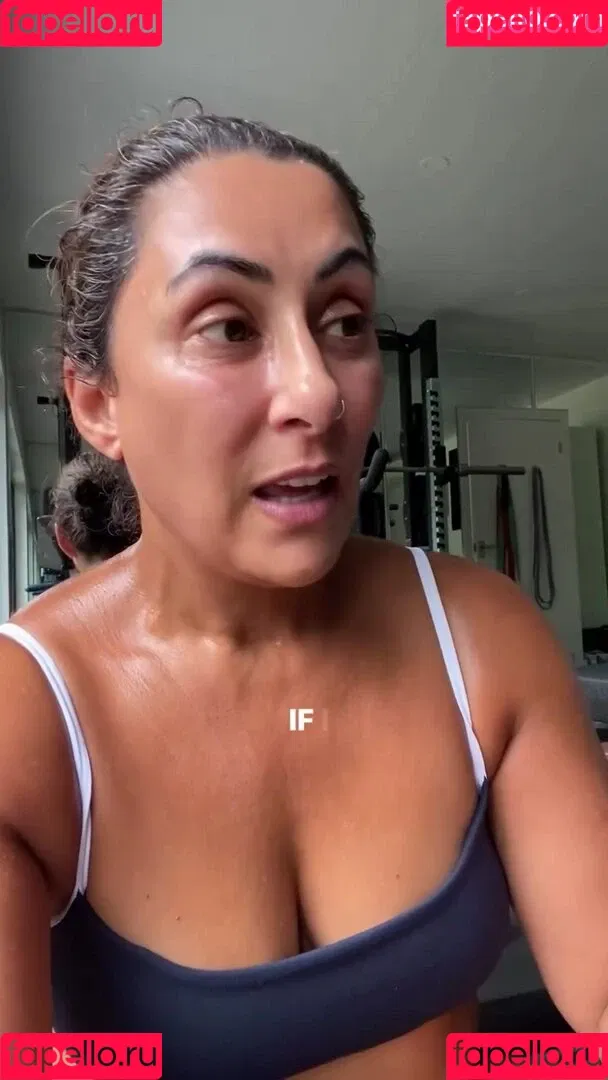 Saira Khan / iamsairakhan / sairasbum Onlyfans Photo Gallery 