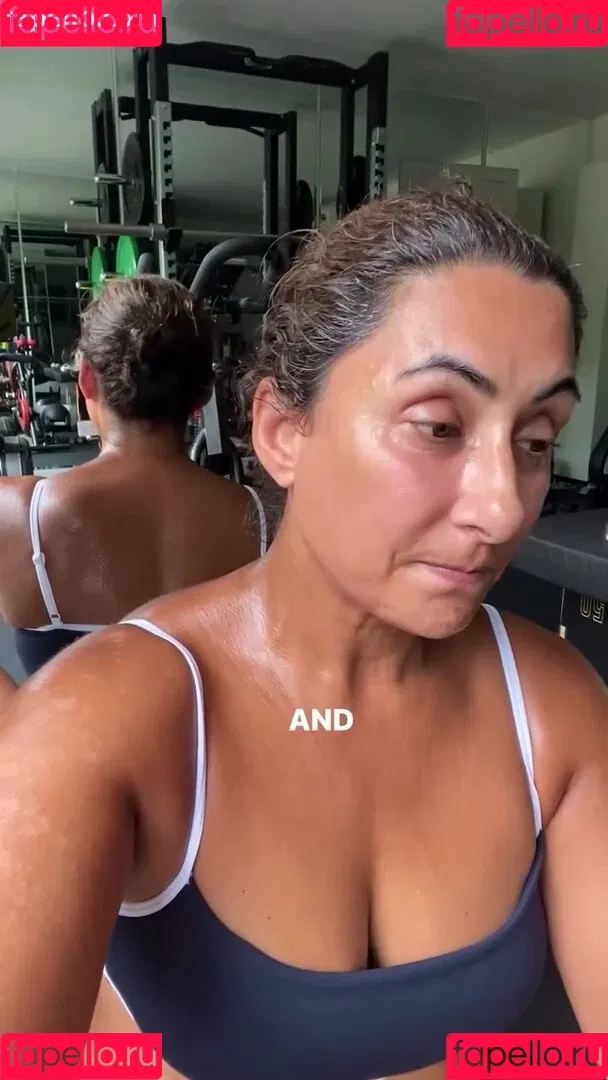 Saira Khan / iamsairakhan / sairasbum Onlyfans Photo Gallery 