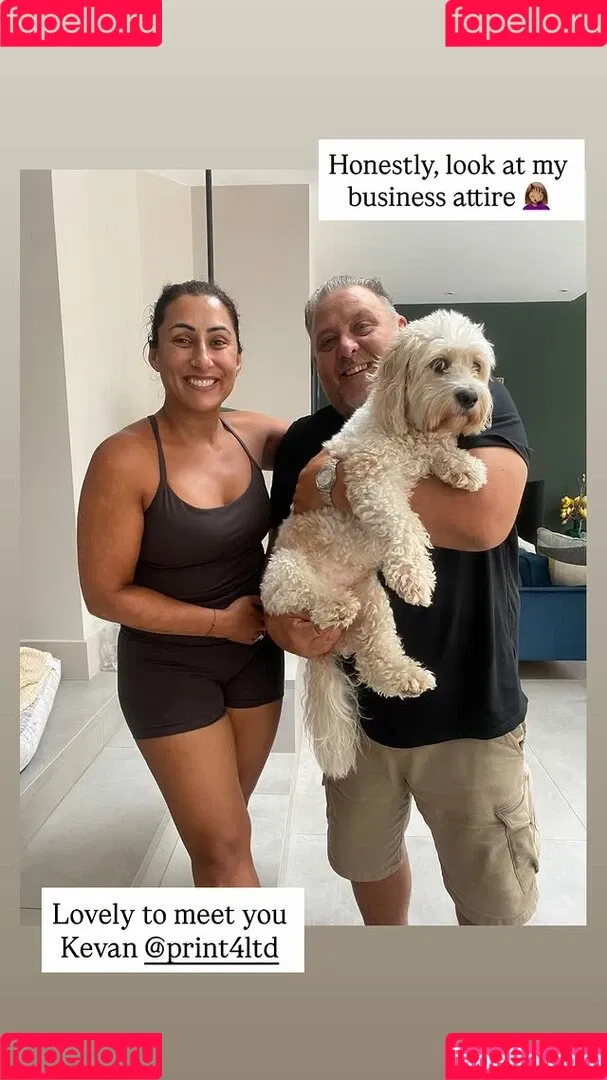 Saira Khan / iamsairakhan / sairasbum Onlyfans Photo Gallery 
