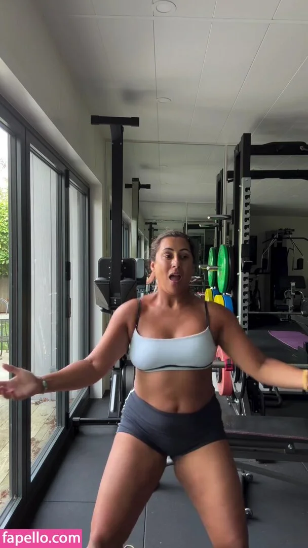 Saira Khan Nude Onlyfans Photo 43