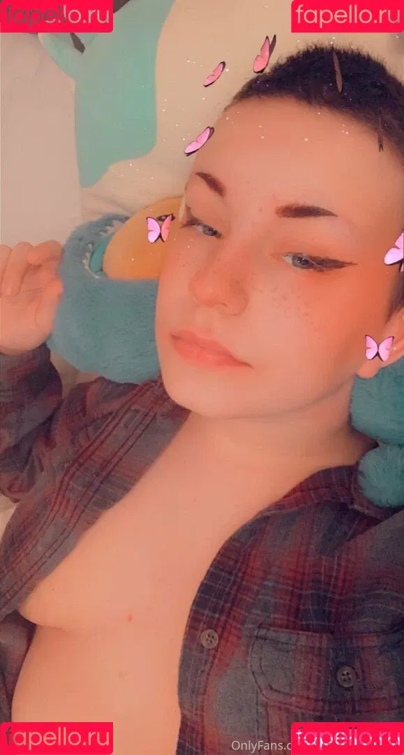 arsonistdreams / immagobeabean Onlyfans Photo Gallery 