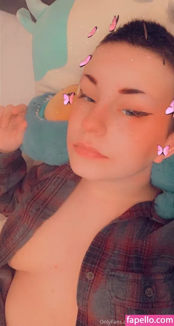 arsonistdreams / immagobeabean Onlyfans Photo Gallery 