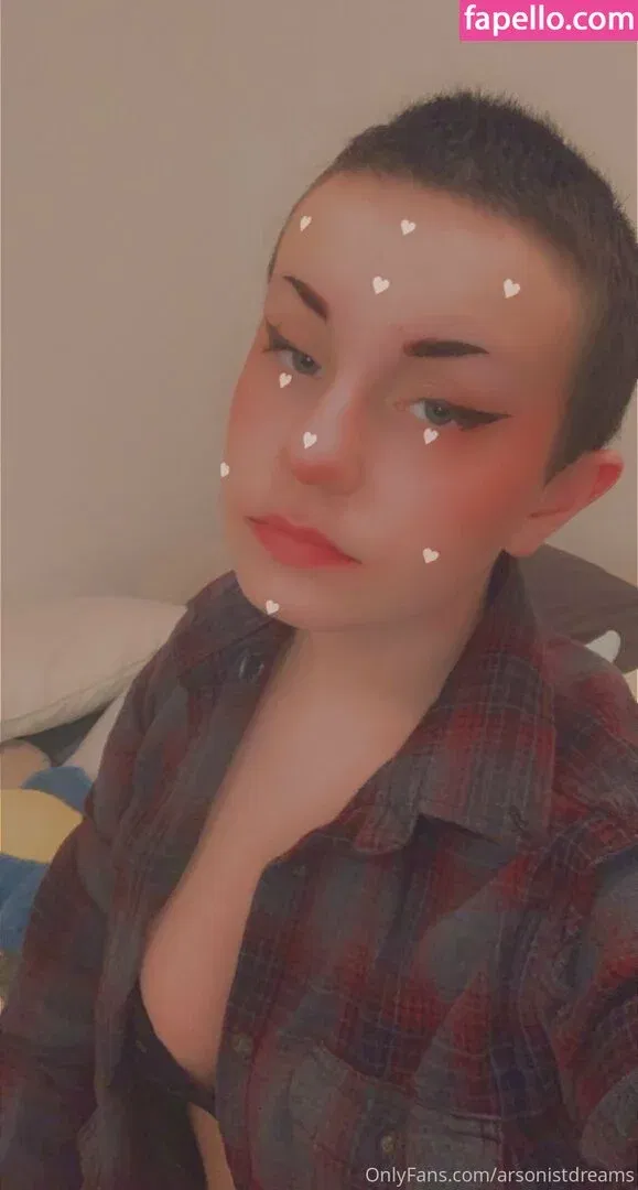 arsonistdreams / immagobeabean Onlyfans Photo Gallery 