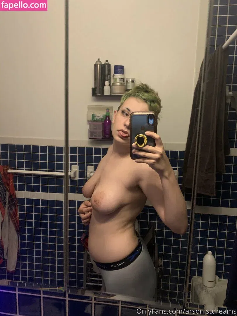 arsonistdreams / immagobeabean Onlyfans Photo Gallery 