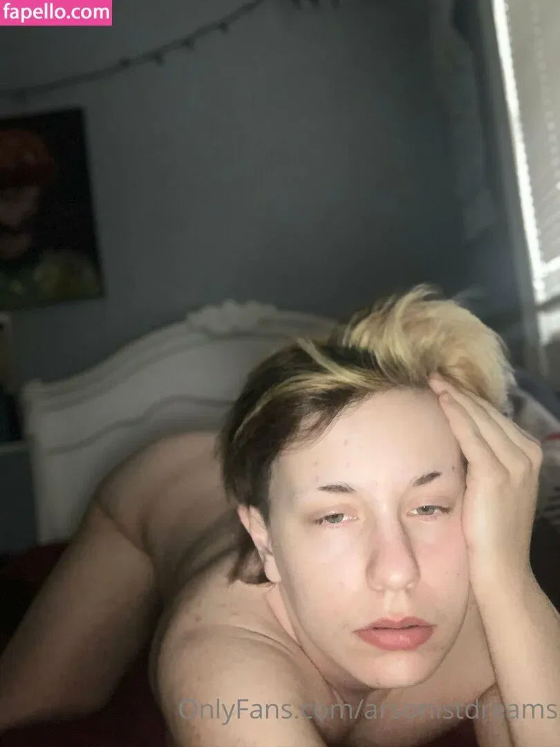 arsonistdreams / immagobeabean Onlyfans Photo Gallery 