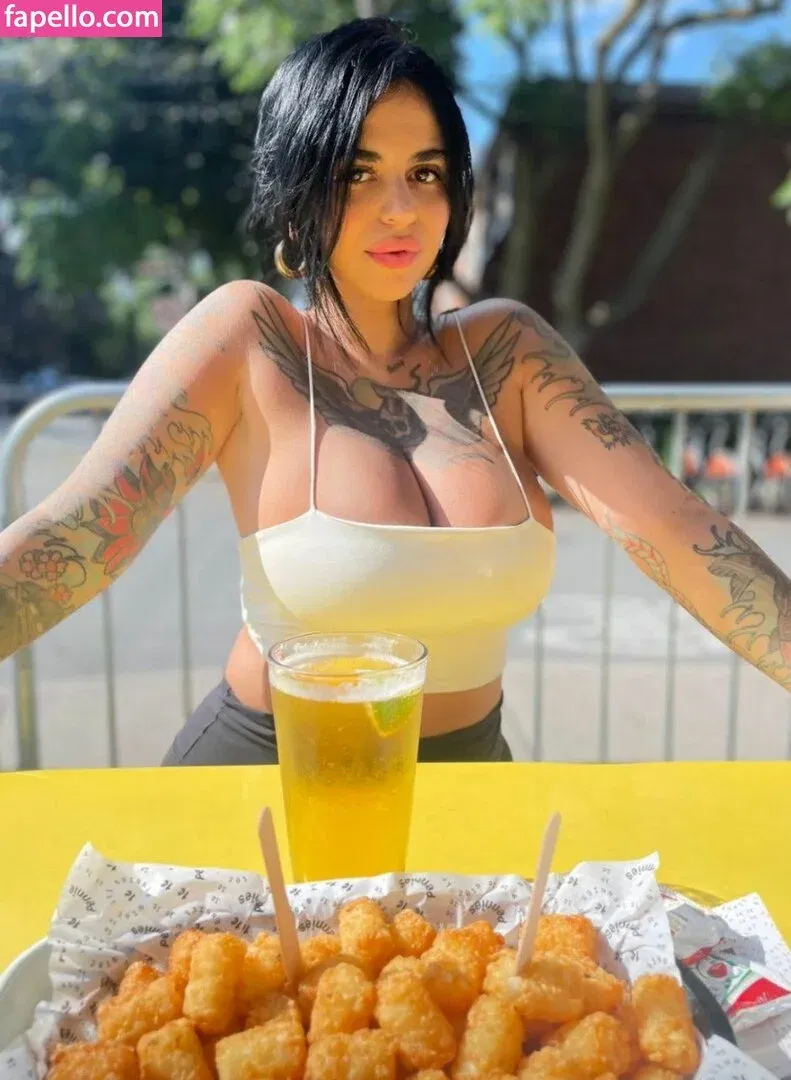 Lafajita / azzystar_ / azzystar__ Onlyfans Photo Gallery 