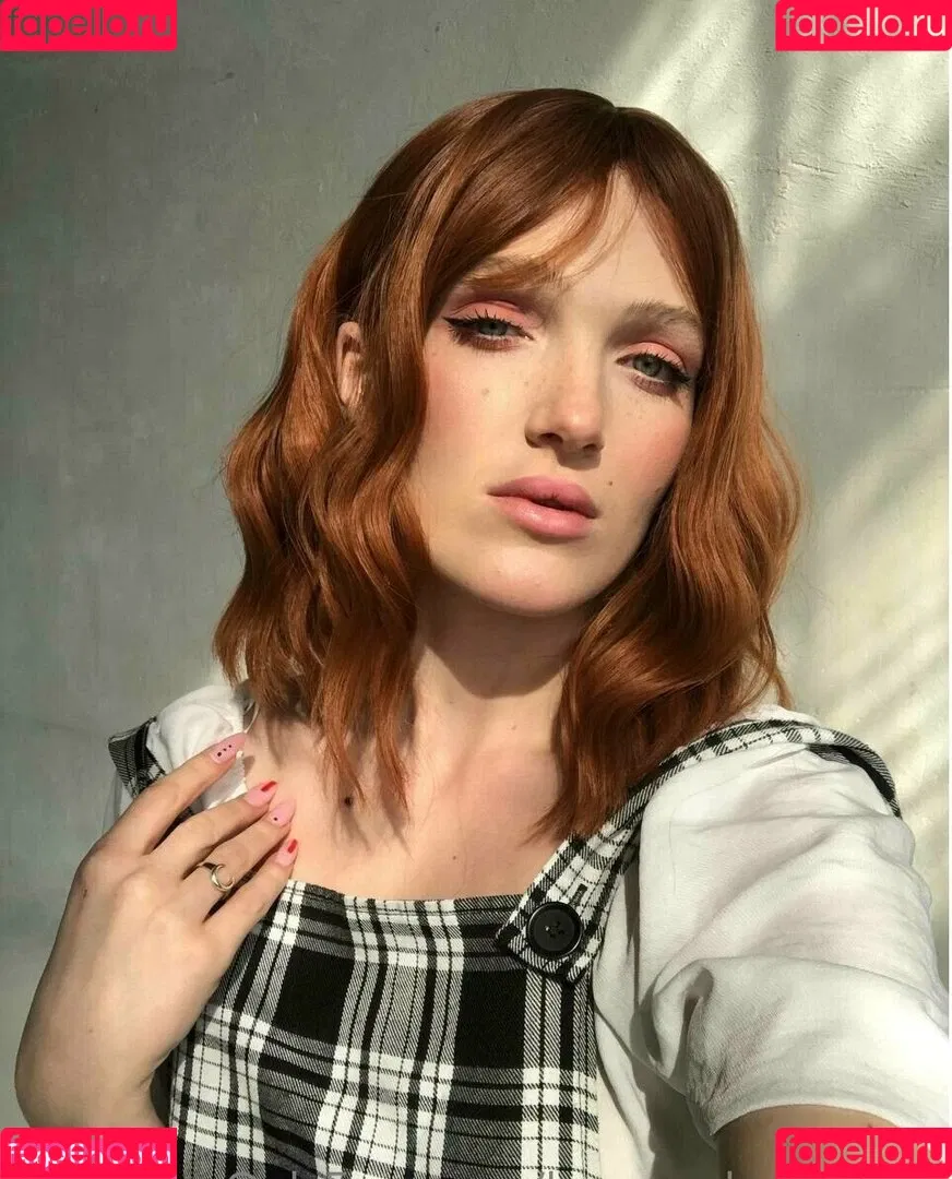 Nightlyy / elara_moonq / nightly Onlyfans Photo Gallery 