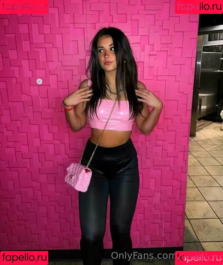 Nightlyy / elara_moonq / nightly Onlyfans Photo Gallery 