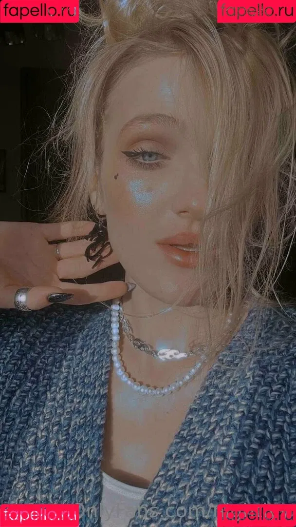 Nightlyy / elara_moonq / nightly Onlyfans Photo Gallery 