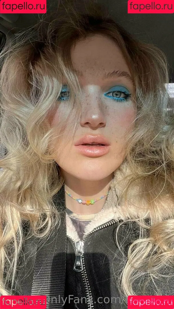 Nightlyy / elara_moonq / nightly Onlyfans Photo Gallery 
